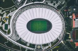 开云官网2026-凌晨的柏林没有奇迹，FNC掀翻TES，给全球总决赛上了第一课